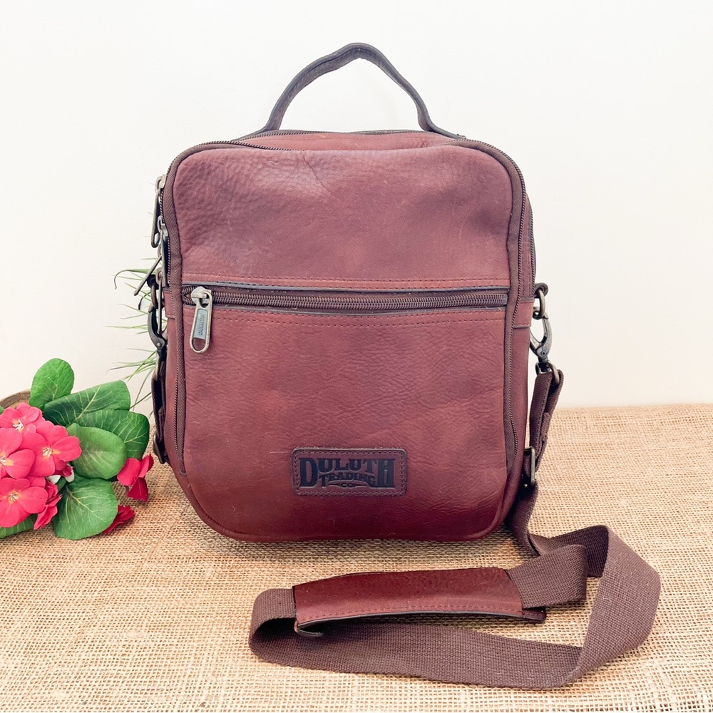 Duluth Trading Co Brown Leather Vertical Crossbody Travel Bag